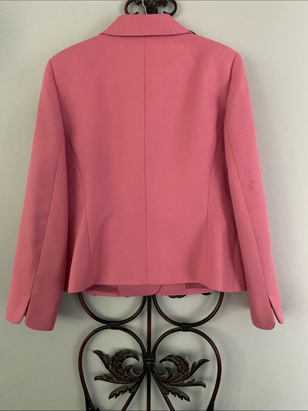 Jones Studio Pink Scallop Collar Blazer - Picture 2 of 4